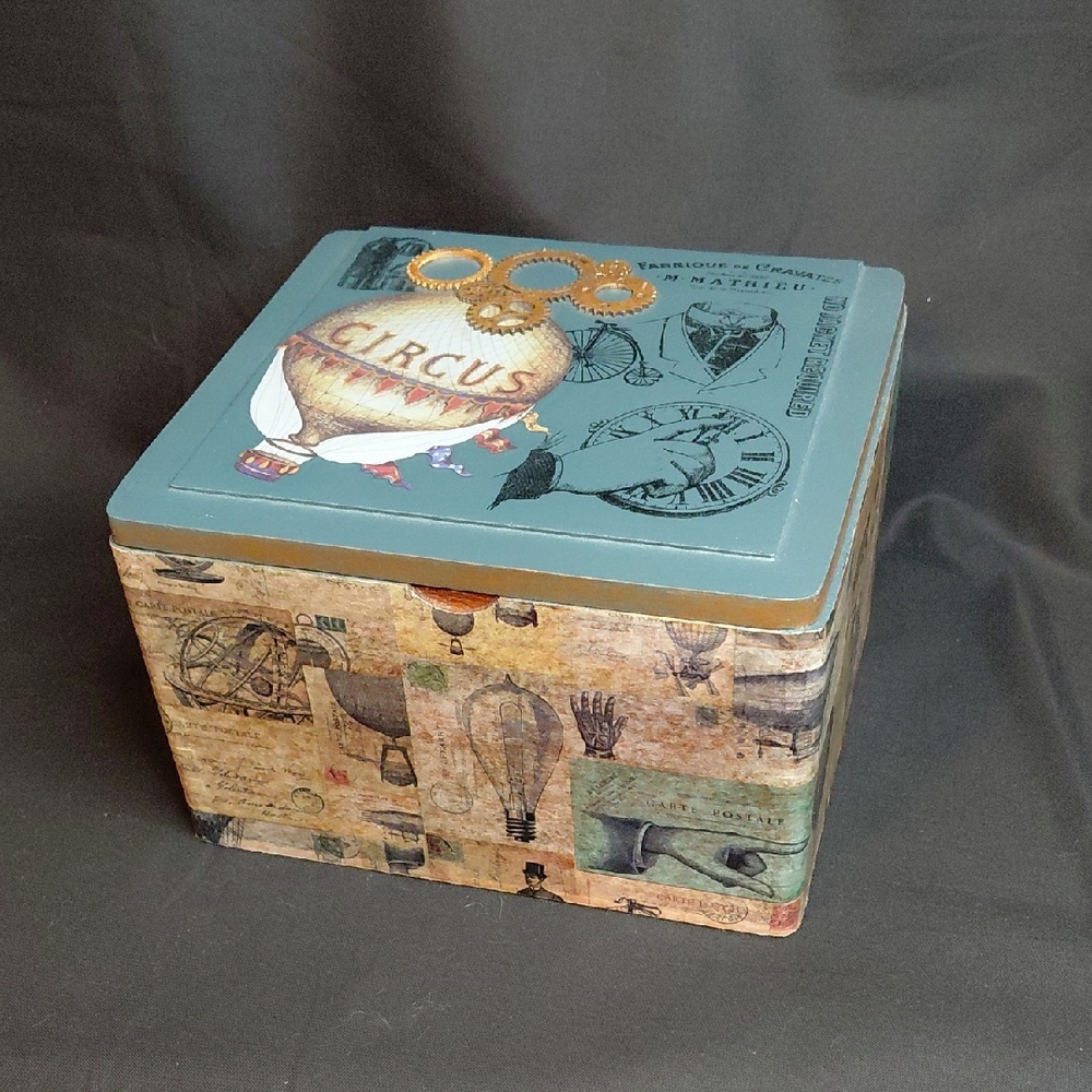 🎁 Circus Themed Hand Crafted Valet Or Memory Box